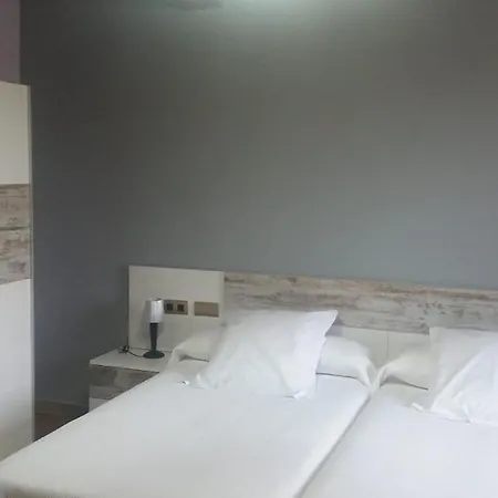 Rural El Angel De La Guarda 招待所 Güemes